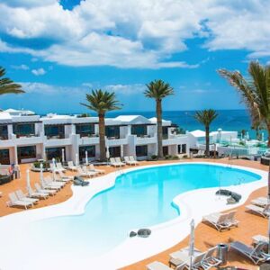 8 daagse vliegvakantie naar R2 Bahia Kontiki Beach in puerto del carmen, canarische eilanden