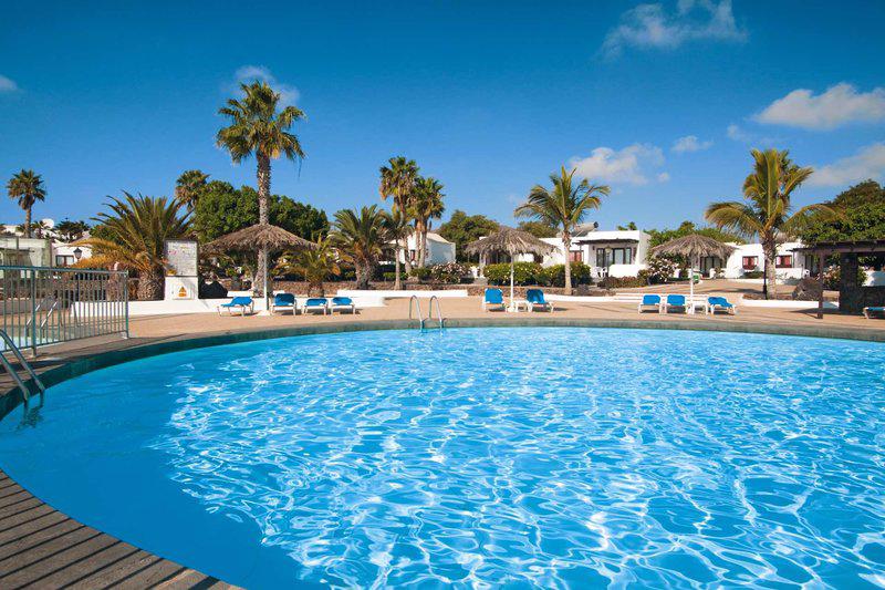 8 daagse vliegvakantie naar Playa Limones in playa blanca, canarische eilanden