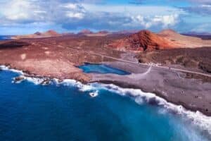 Rode berg op Lanzarote